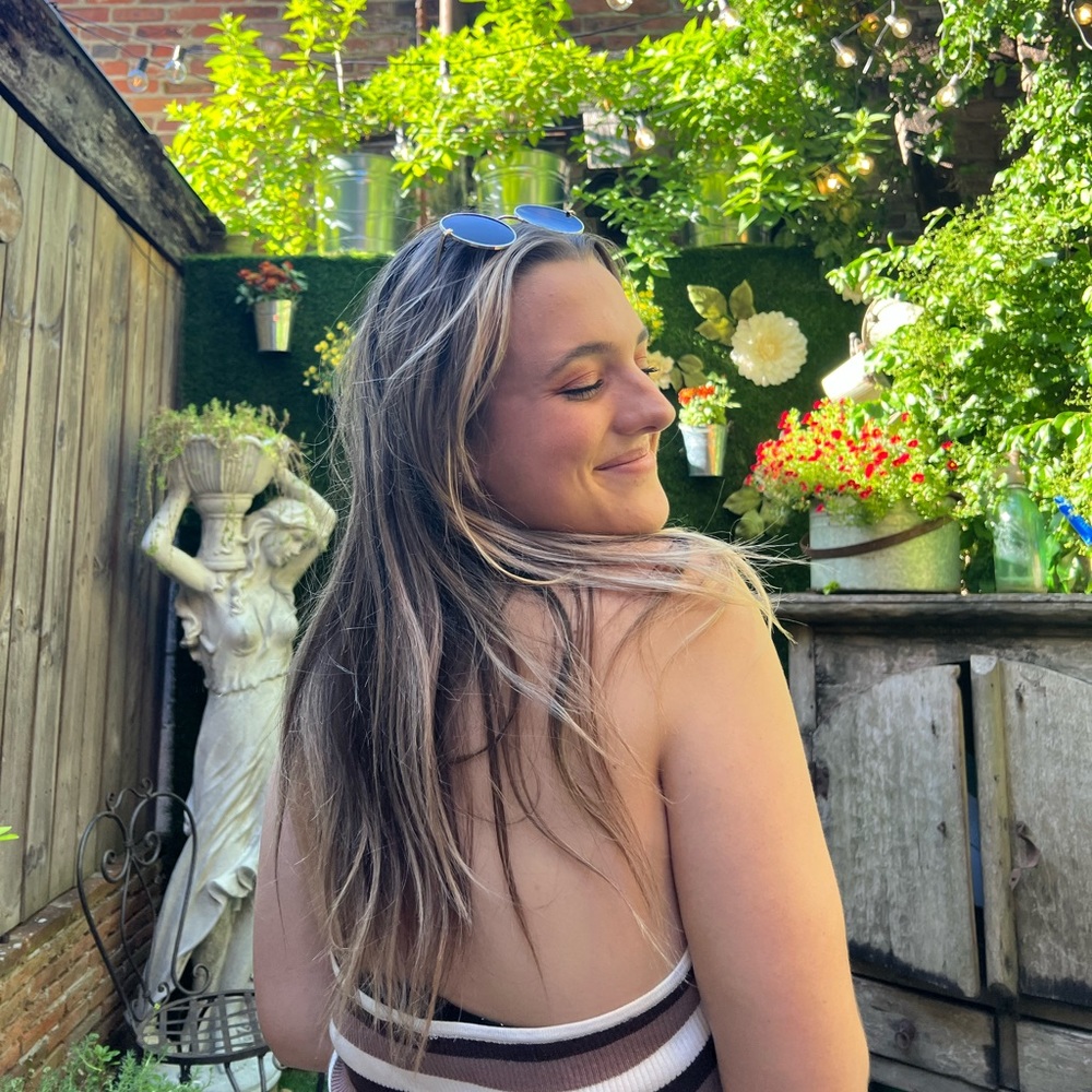 Meet your Posher, Emily
